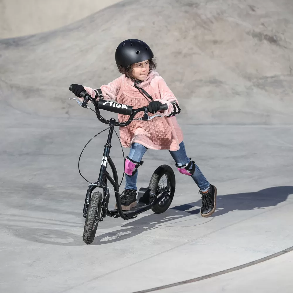 Air Scooter 12 Inch Autoped Step Zwart^Stiga Sports Shop
